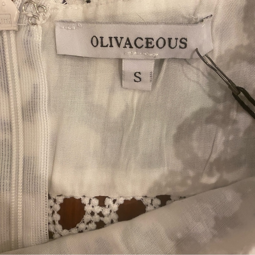 “”OLIVACEOUS”” Bloom Again flowered summer dress Size Small with NEW TAGS 🏷 - Picture 3 of 6
